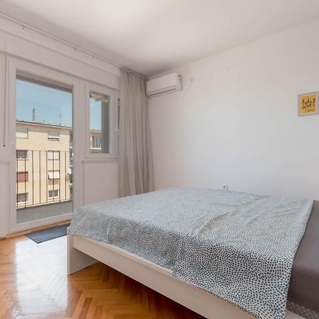 Nona Mileva Apartment Пула Экстерьер фото