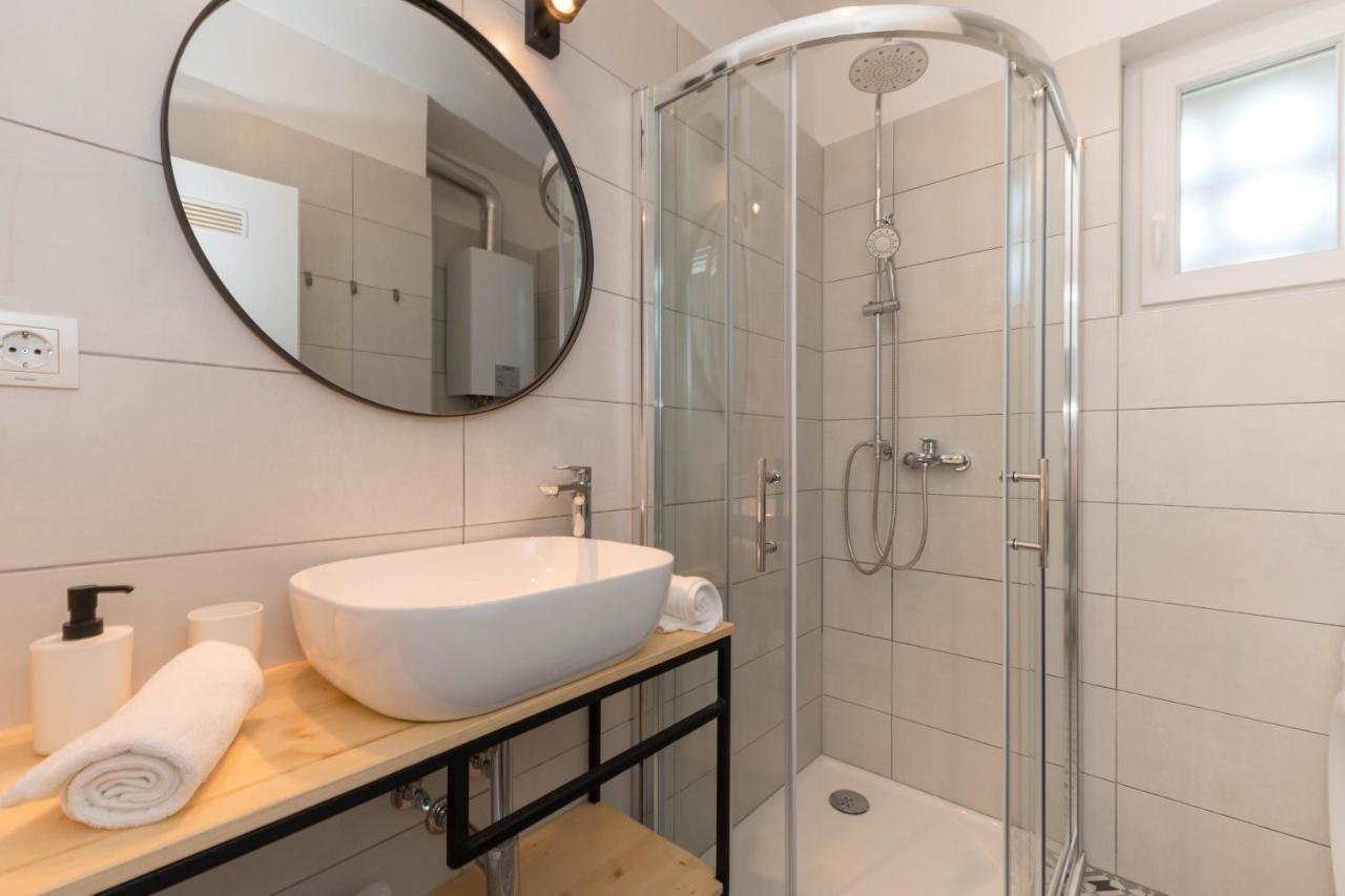 Nona Mileva Apartment Пула Экстерьер фото