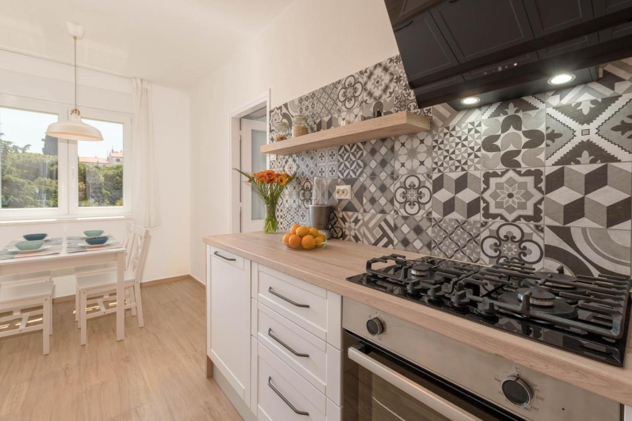 Nona Mileva Apartment Пула Экстерьер фото